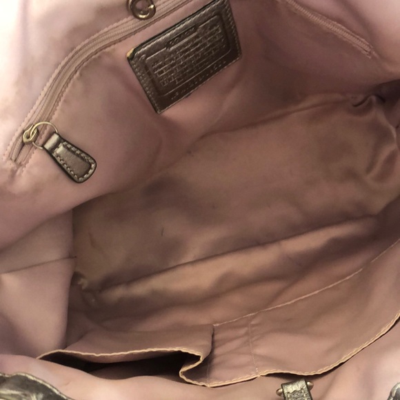 Lovely COACH  grey/silver color shoulders Bag - Picture 7 of 15